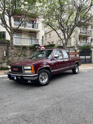 GMC SIERRA 5.7 4X2 CE V8 GASOLINA 2P AUTOMÁTICO
